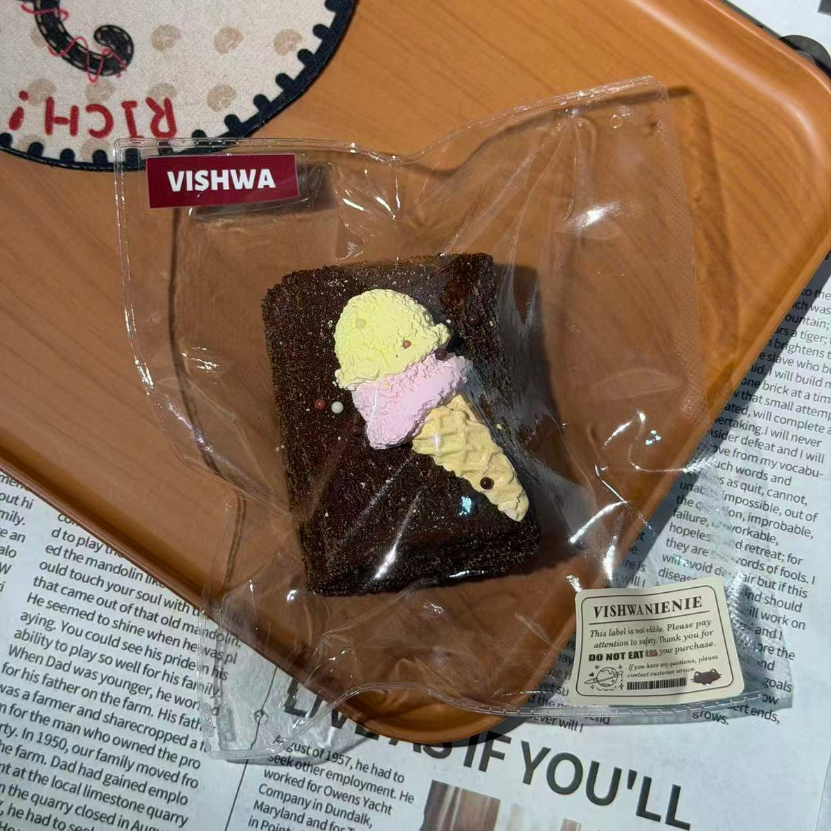 【チョコアイスケーキ型　スクイーズ】 注意事項を必ずお読みください
